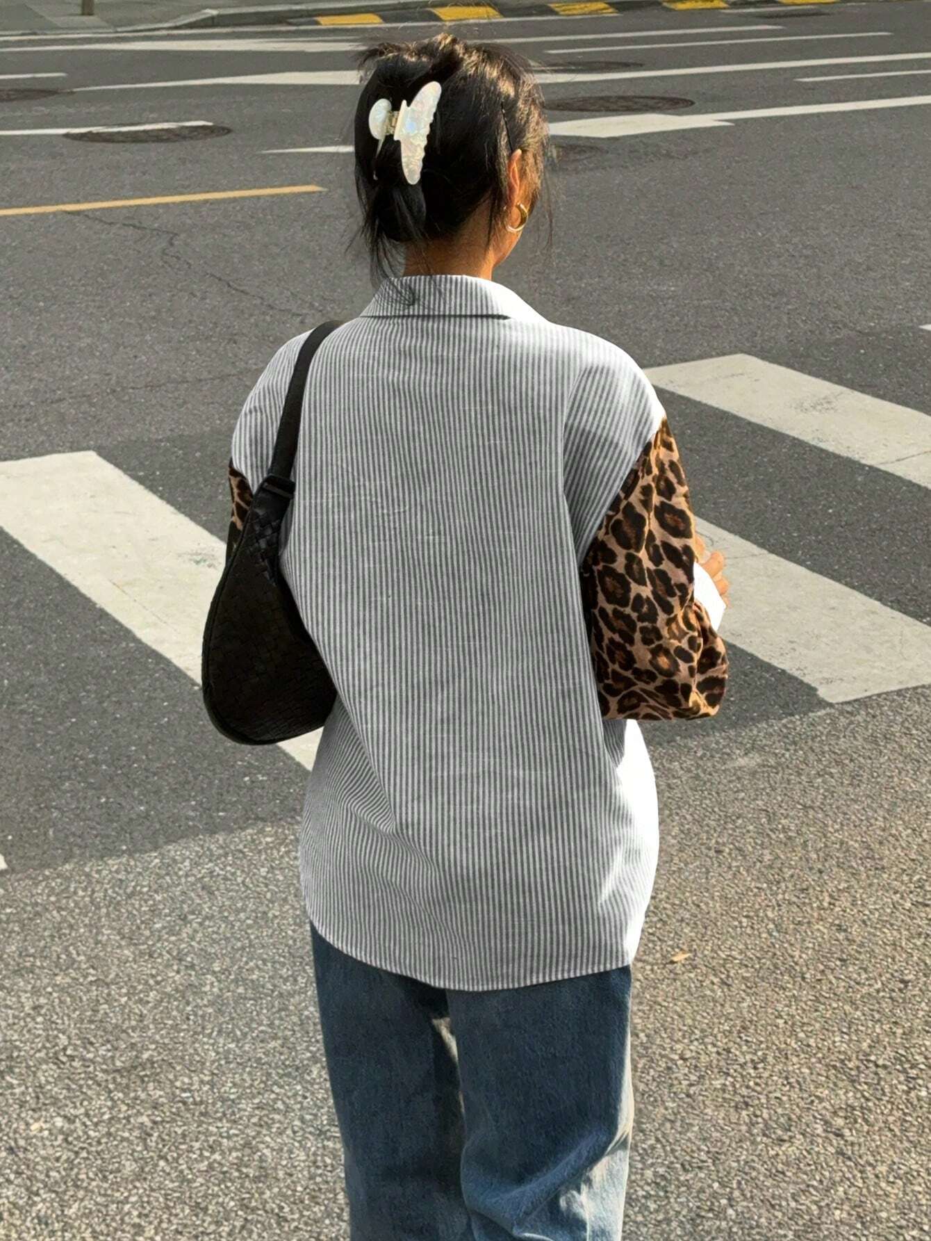 Striped Women's Blouse with Leopard Accents – Casual & Stylish