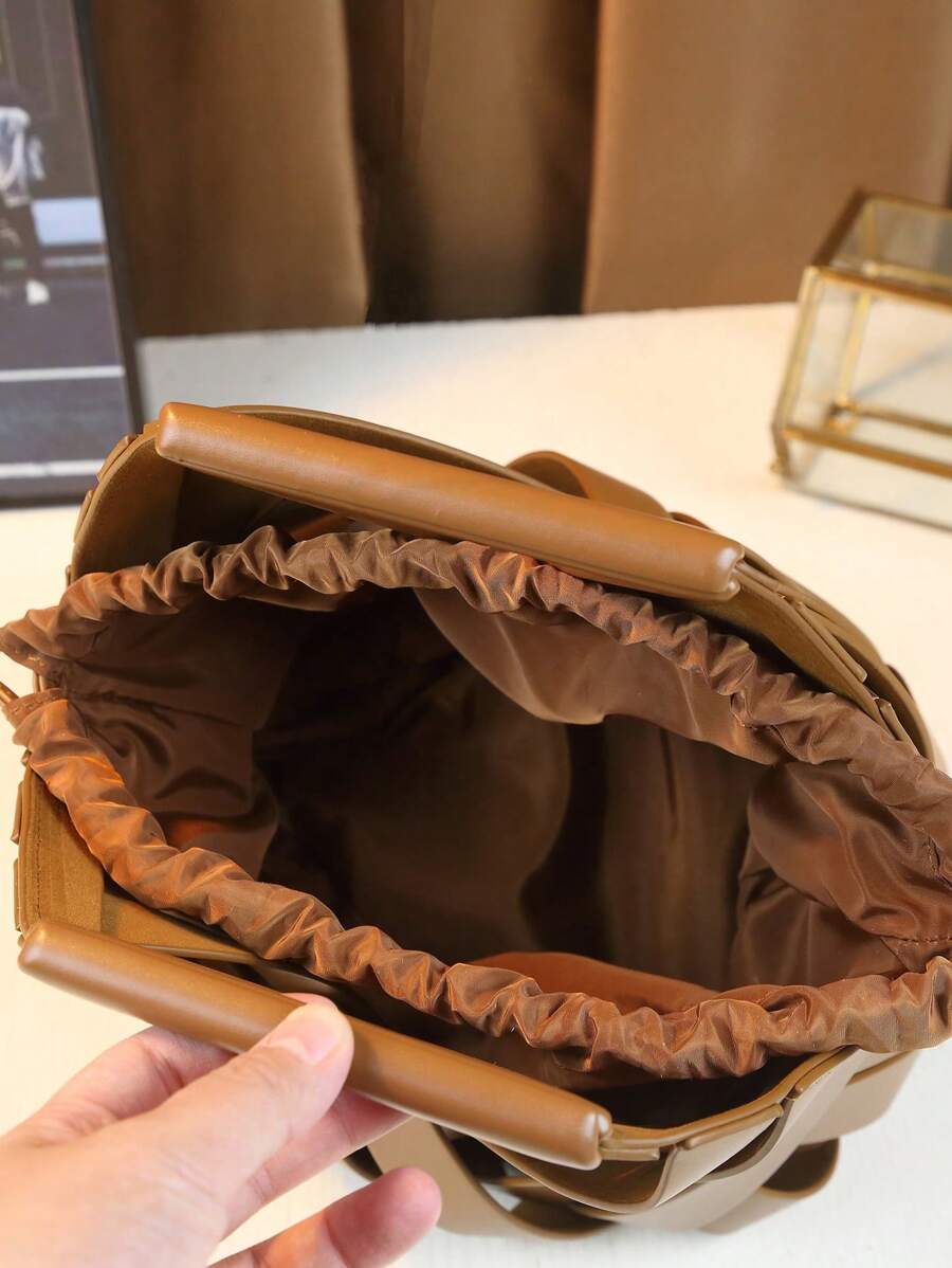 2025 Woven Design Women's Tote Bag - Inverted Triangle Casual Commuter Bag