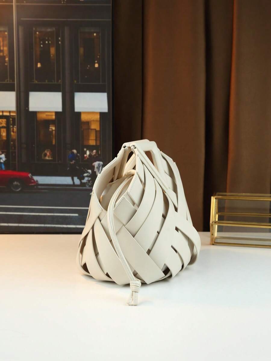 2025 Woven Design Women's Tote Bag - Inverted Triangle Casual Commuter Bag