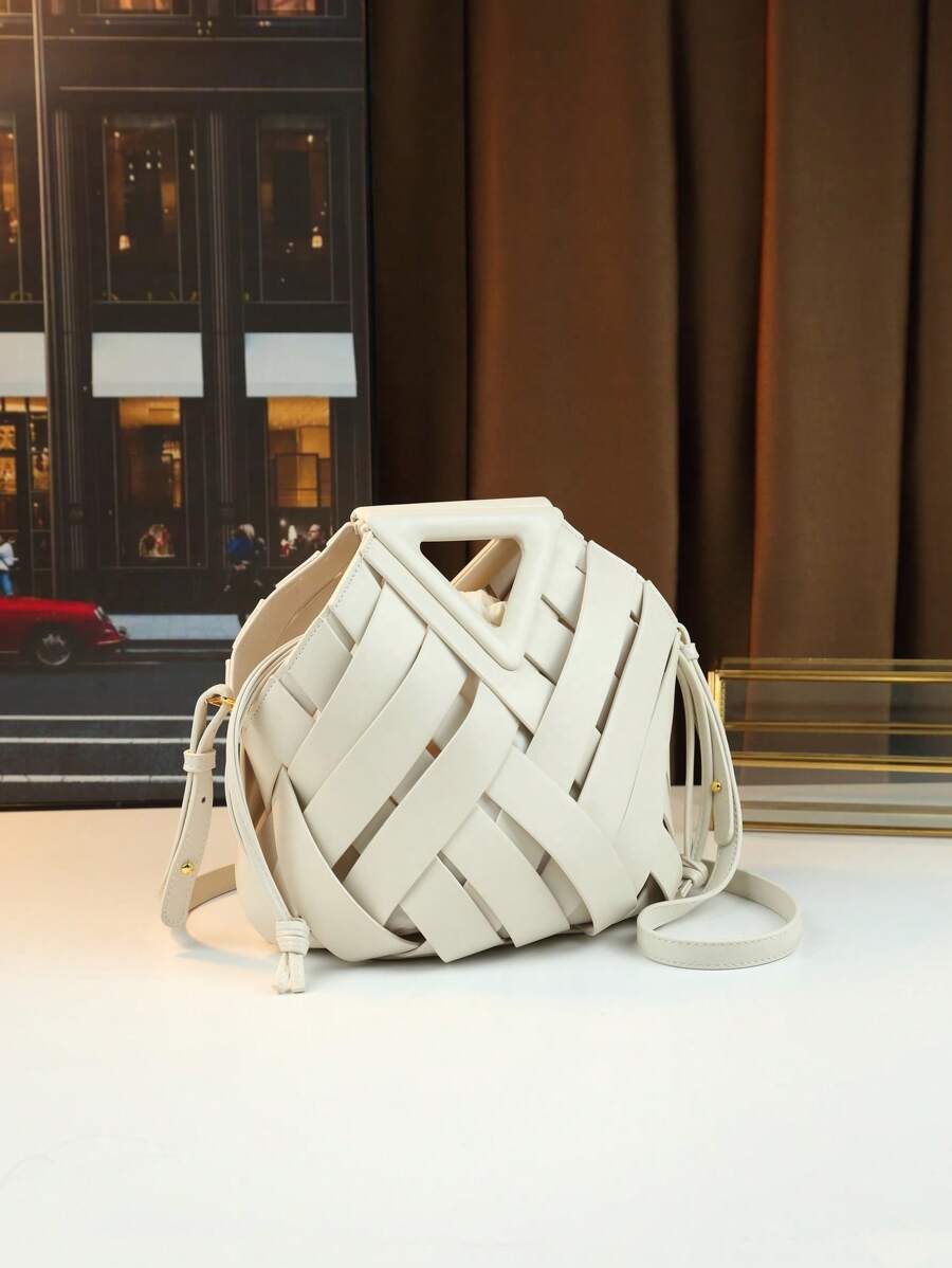 2025 Woven Design Women's Tote Bag - Inverted Triangle Casual Commuter Bag