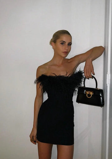 Elegant Mini Dress – Timeless Feminine Design