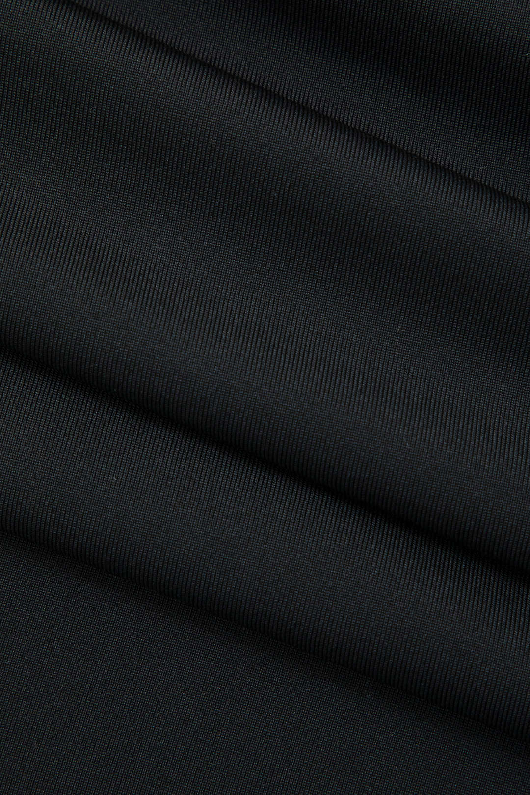 Elegant Ruffle Bandeau Maxi Dress – Timeless Sophistication