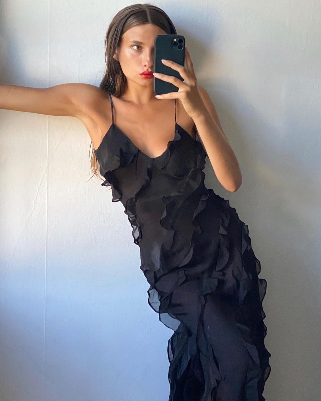 Ruffled Maxi Dress – Figure-Hugging Evening Style with Spaghetti Straps