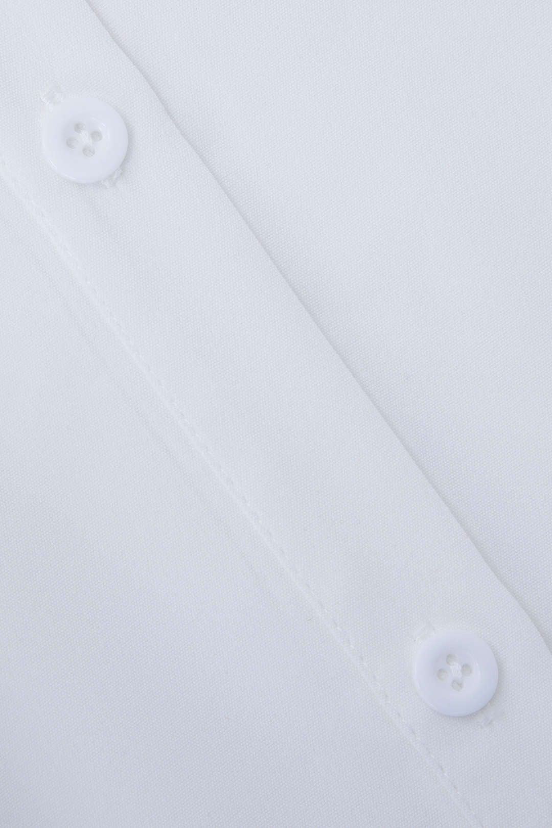 White Oversized Shirt with Defined Waist and Classic Collar