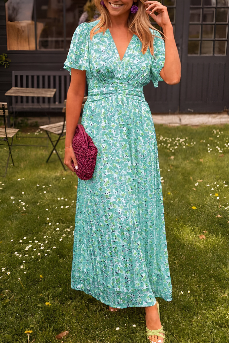 Elegant V-Neck Maxi Dress with Feminine Fit