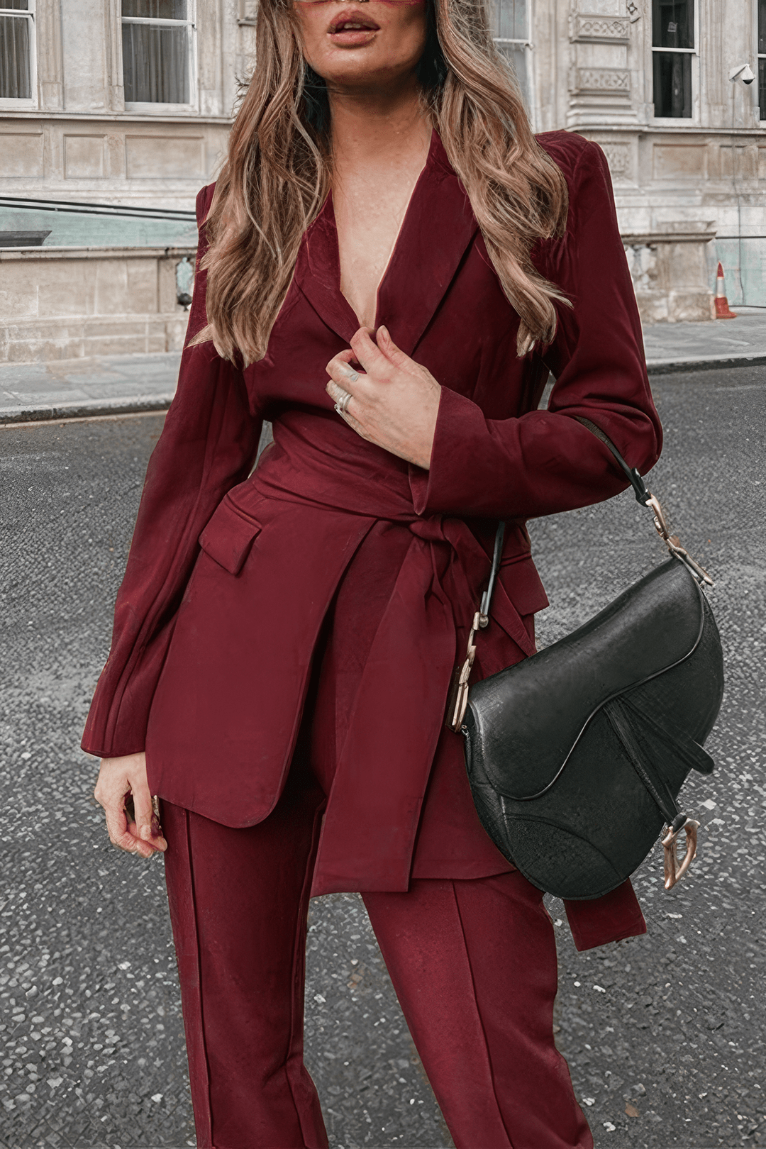Elegant Two-Piece Blazer & Pants Set