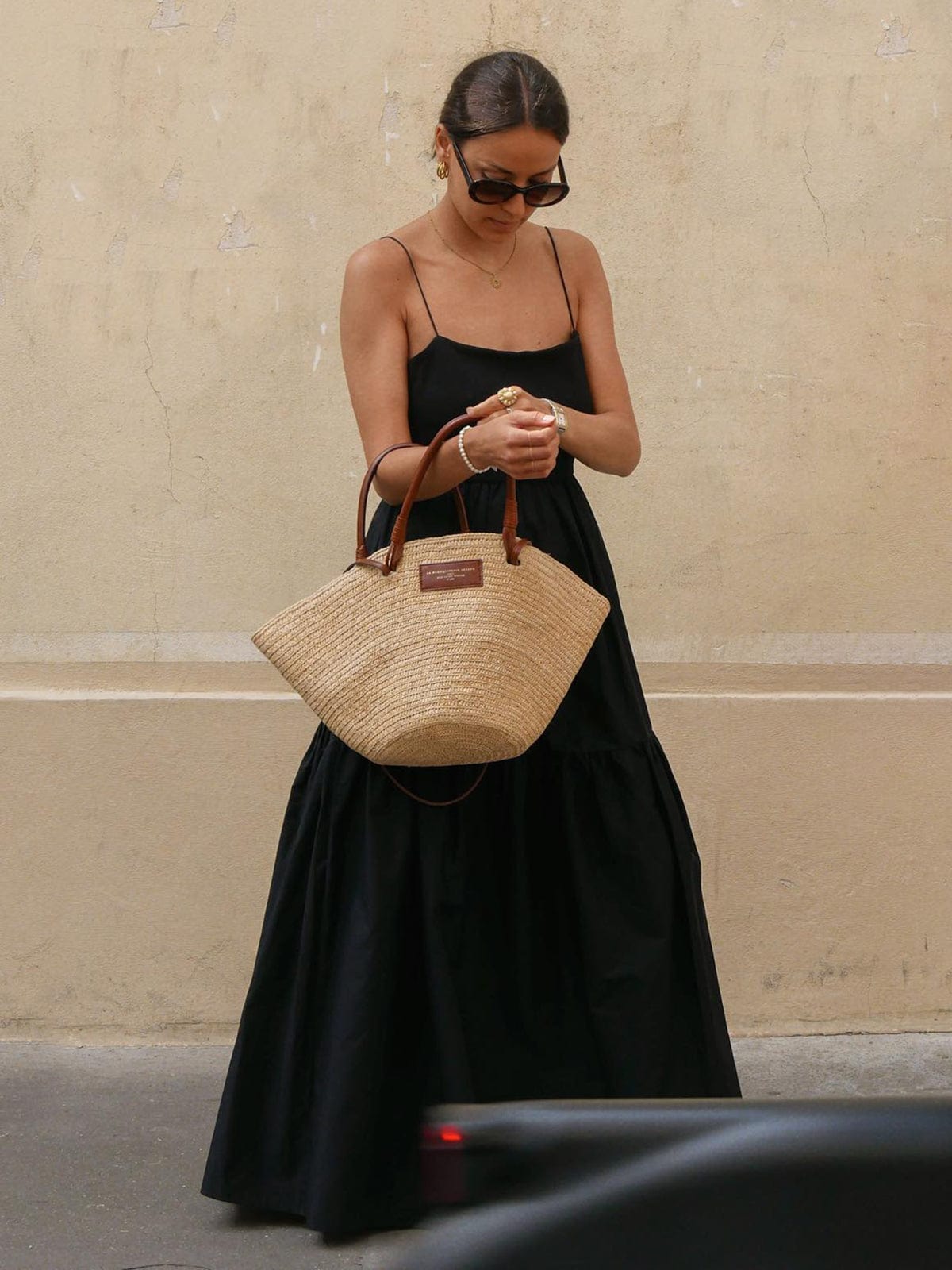 Casual Backless Dress with Décolleté