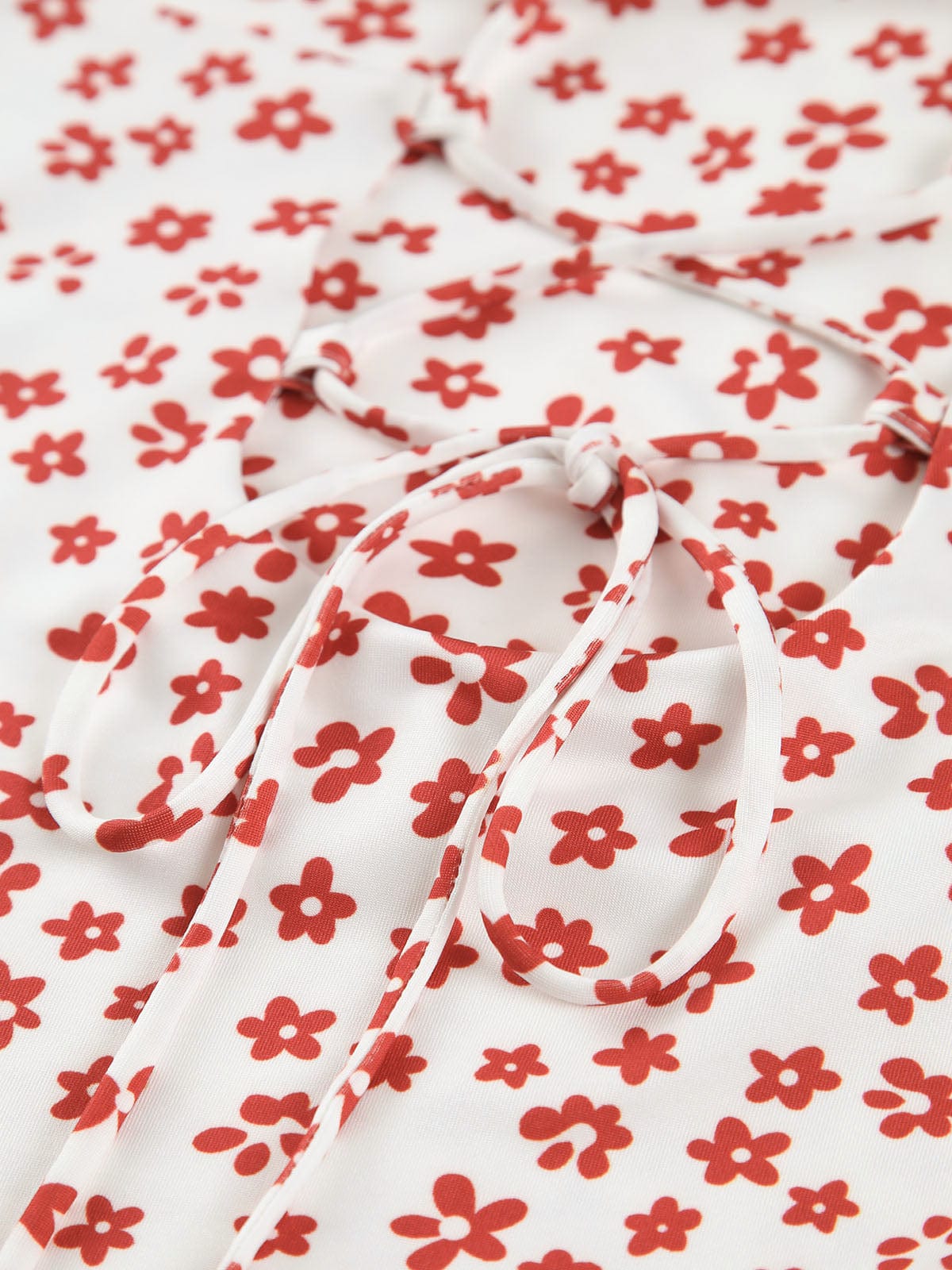 Romantic Floral Spaghetti Strap Dress – Timeless Beauty & Comfort