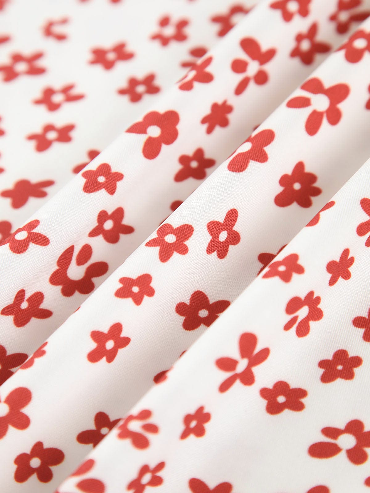 Romantic Floral Spaghetti Strap Dress – Timeless Beauty & Comfort