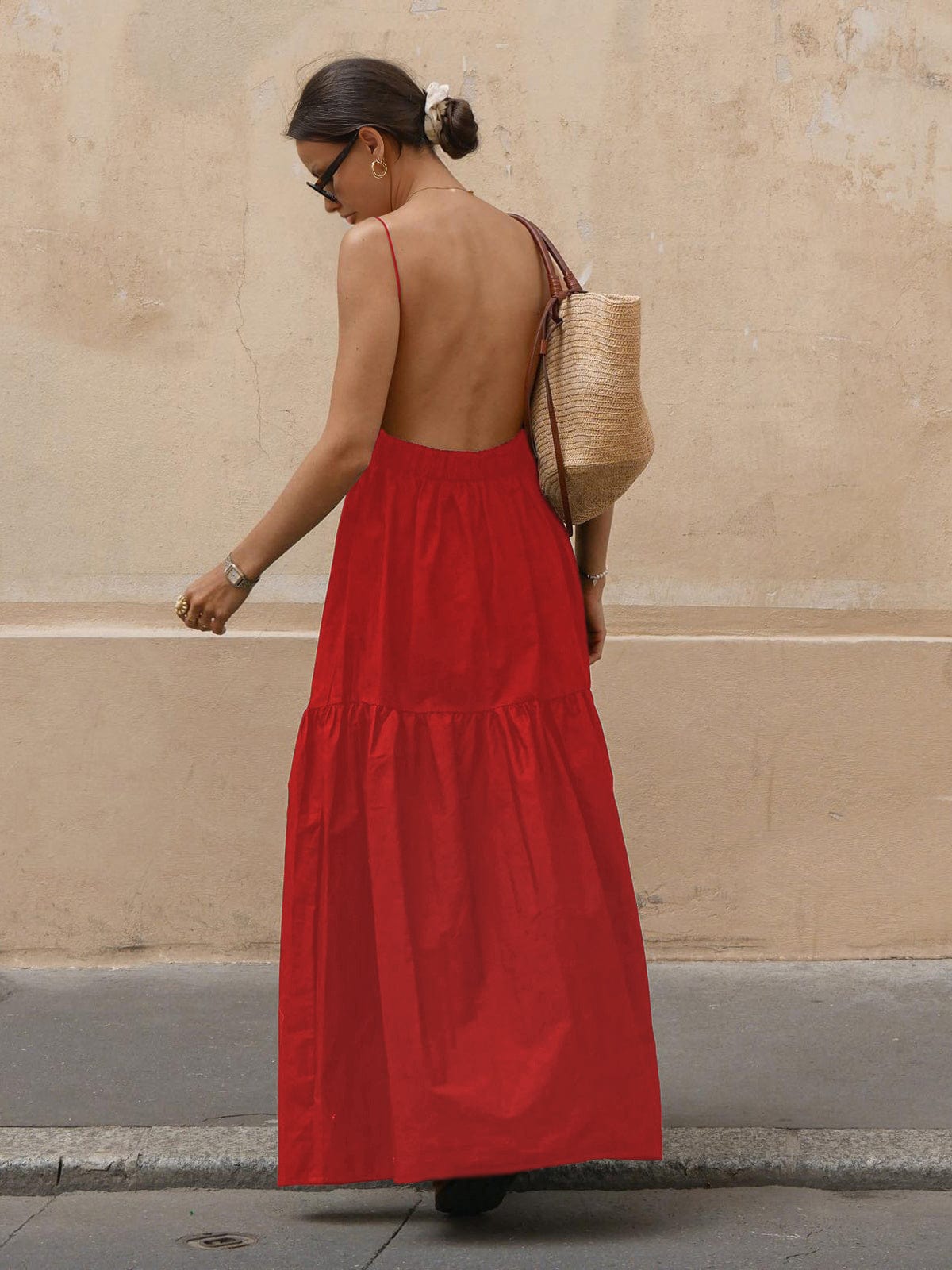 Casual Backless Dress with Décolleté