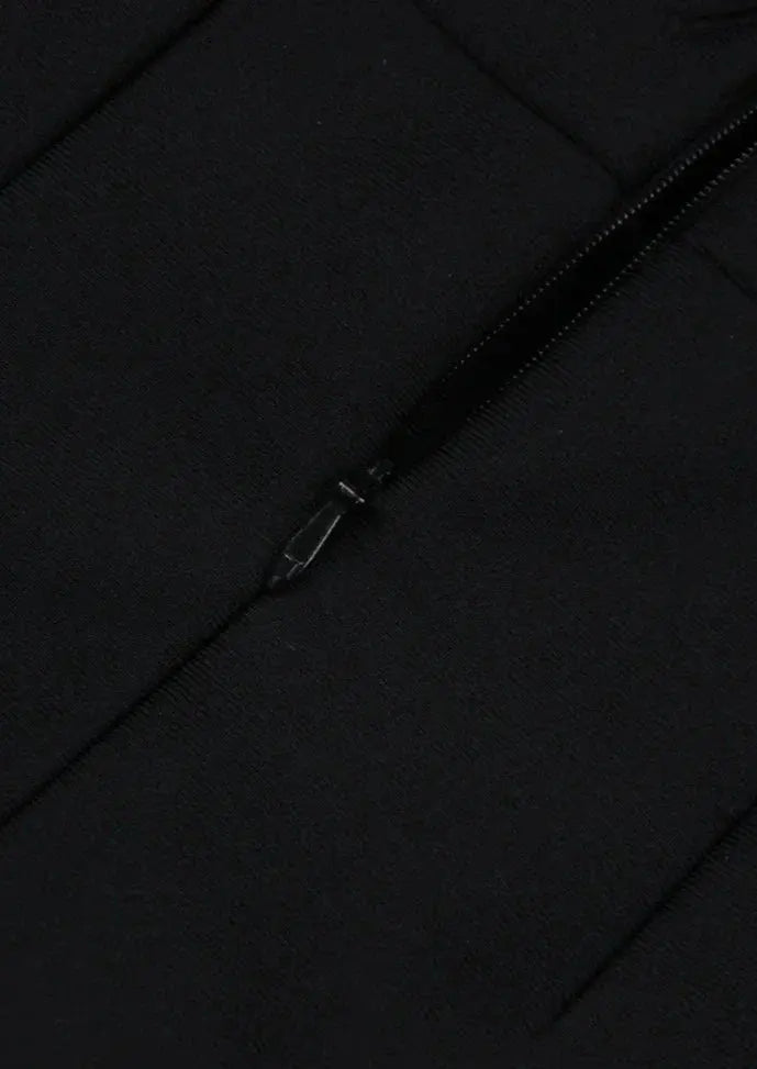 Elegant Mini Dress – Timeless Feminine Design