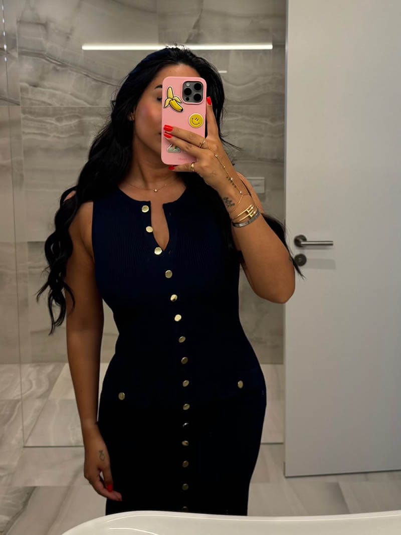 Elegant Button Detail Sleeveless Maxi Dress – Timeless Sophistication