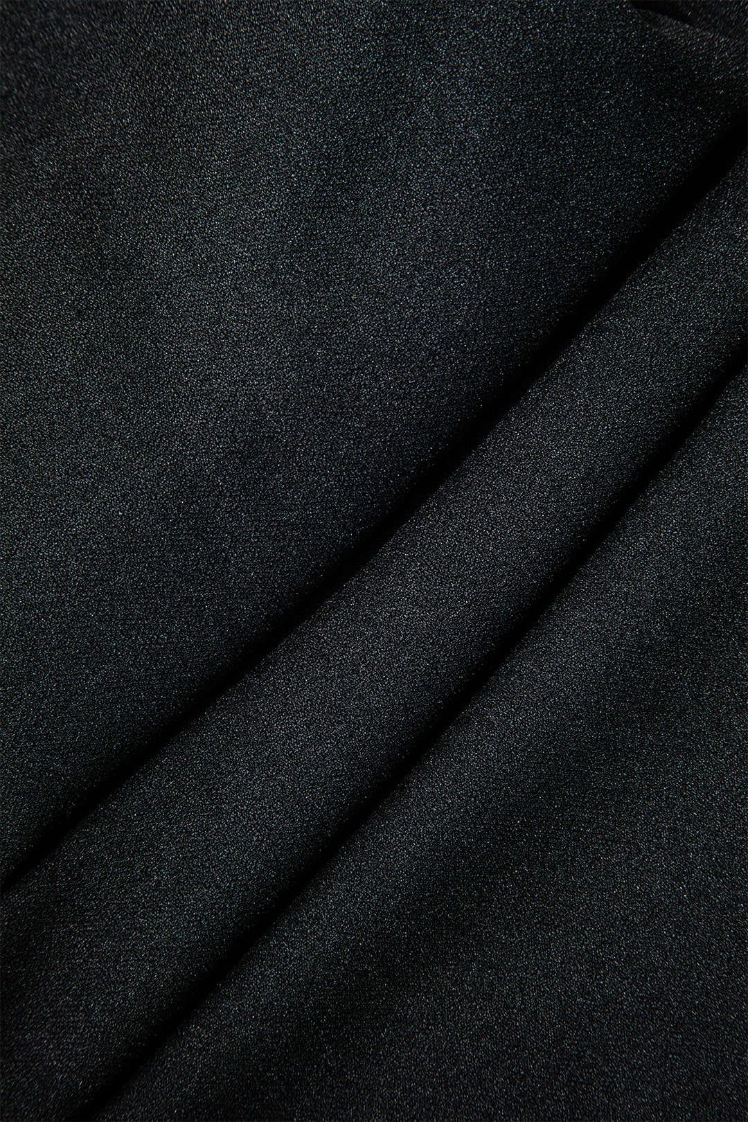 Elegant Black Mini Dress with Gold Belt – Timeless Sophistication