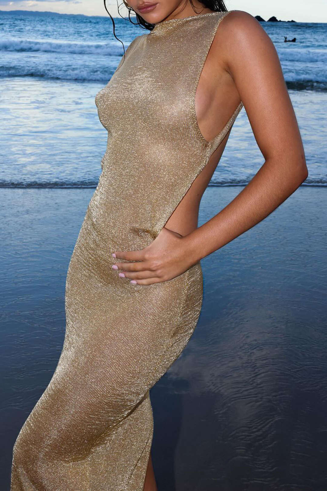 Backless Maxi Dress – Elegance Meets Seduction