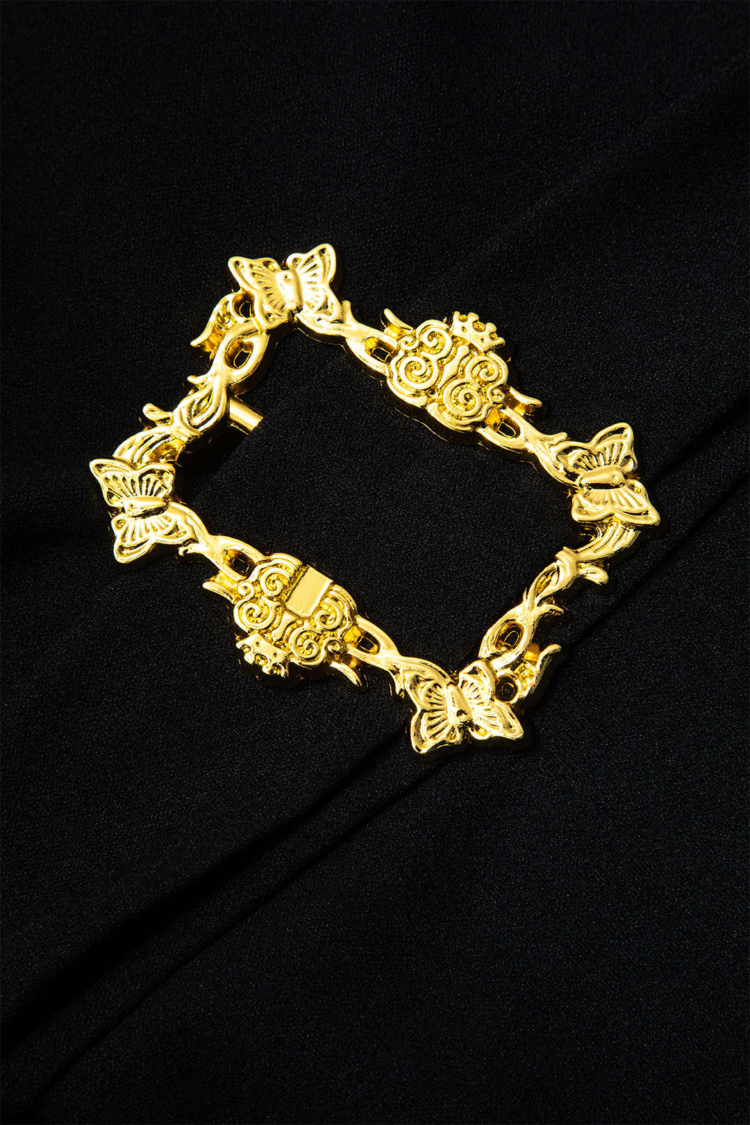 Elegant Black Mini Dress with Gold Belt – Timeless Sophistication