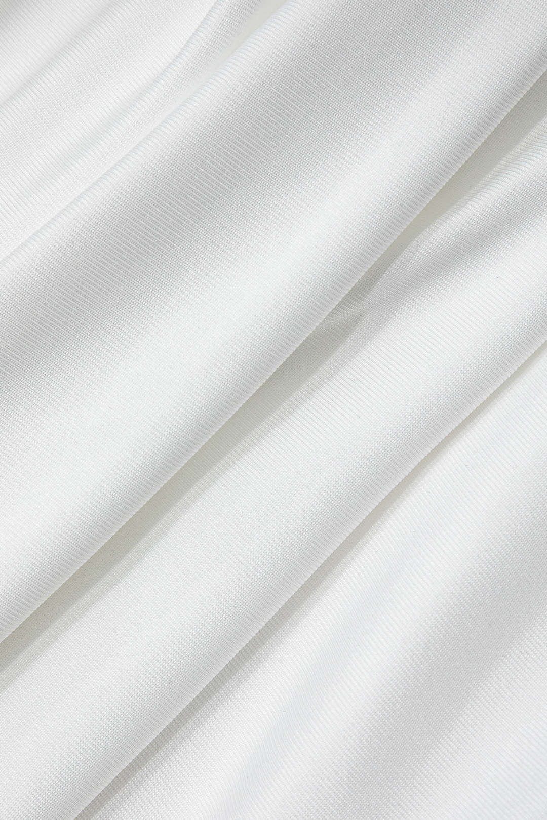 Elegant Ruffle Bandeau Maxi Dress – Timeless Sophistication