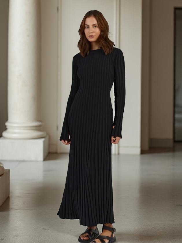 Seora Black Ribbed Maxi Dress