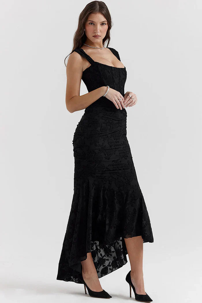 Strapless Lace Evening Gown with Fitted Silhouette