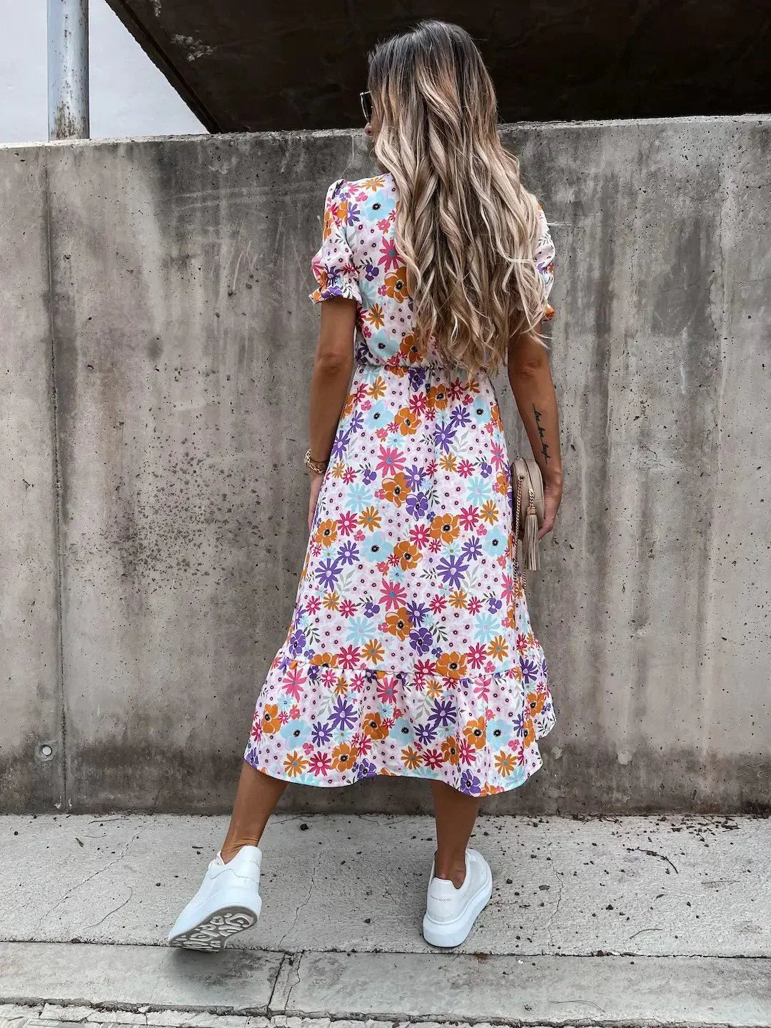 Floral Summer Dress with Buttons & Slit – Feminine & Comfortable