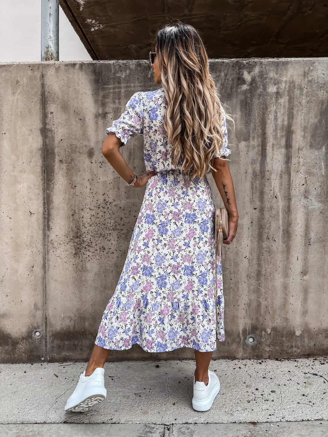 Floral Summer Dress with Buttons & Slit – Feminine & Comfortable