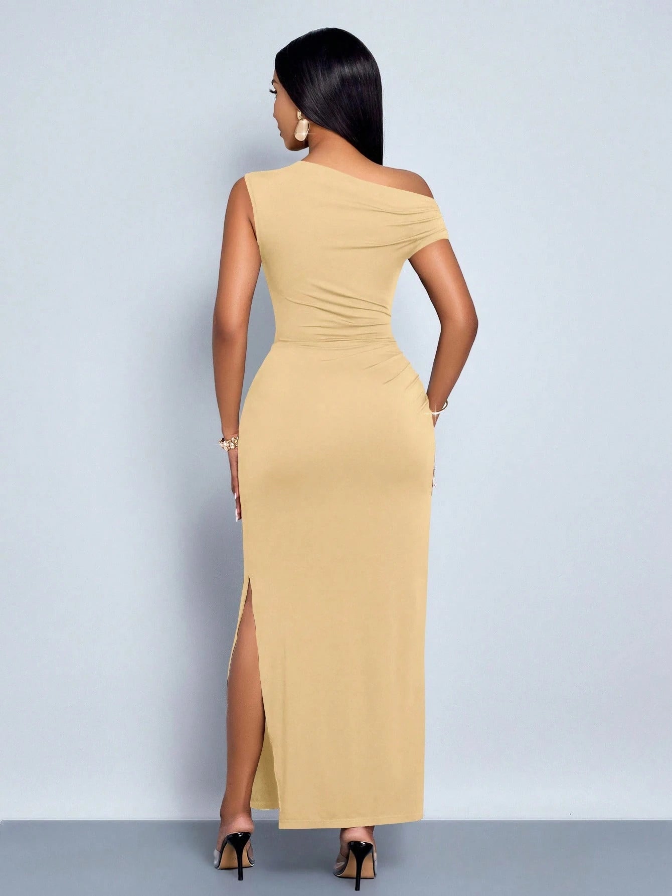Women’s Asymmetric Oblique-Shoulder Bodycon Dress