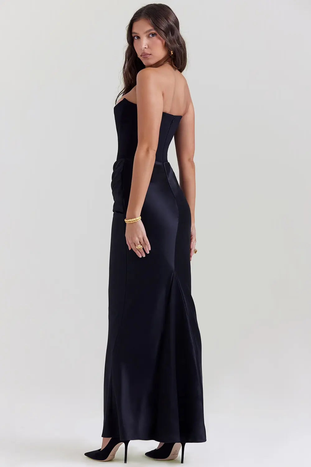 Exclusive Maxi Dress – Timeless Elegance & Comfort
